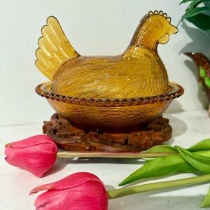 Vintage Amber Glass Hen on a Nest Decorative Bowl